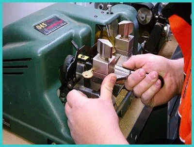 Advanced Locksmith Service Phoenix, AZ 480-612-9206 - 18-key-making